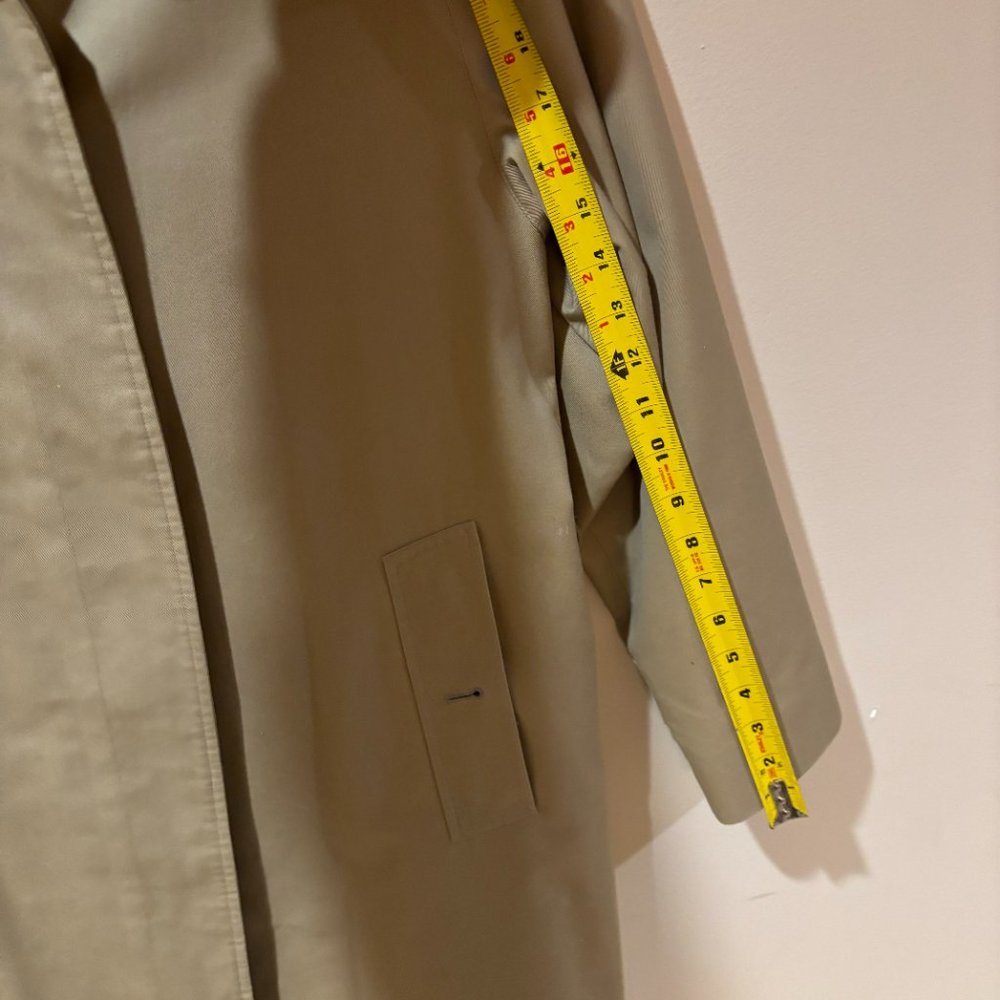 Vintage Burberry Trench Coat British Made in England - 10 Long, Beige Tan - Picture 16 of 16